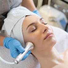 Expert Facial Skin Treatments in Dubai at Cosmocare Medical Center